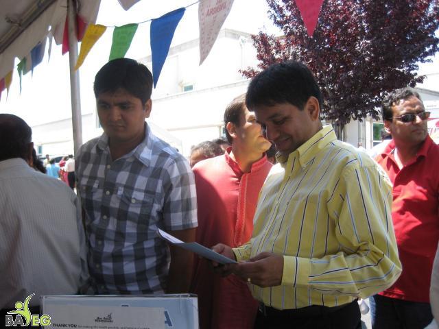 Waiting for vegan ice cream eaters at BAVeg booth at the JCNC 10th Anniversary celebration