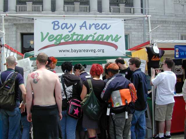 The queue outside our booth, hungry for veg info!