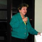 Virginia jokes about the 100 lbs she lost