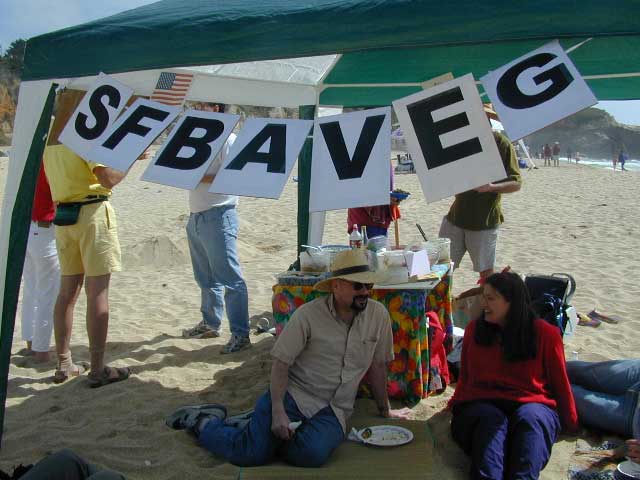 We had 2 signs telling the entire beach that we were sfBAVeg'ers.