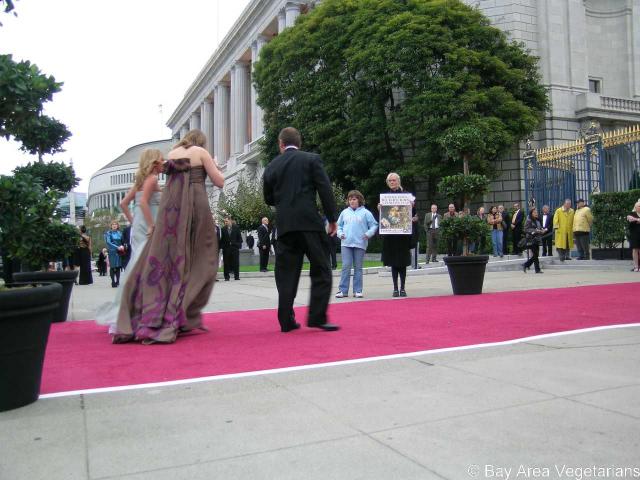 opera protest 033.jpg