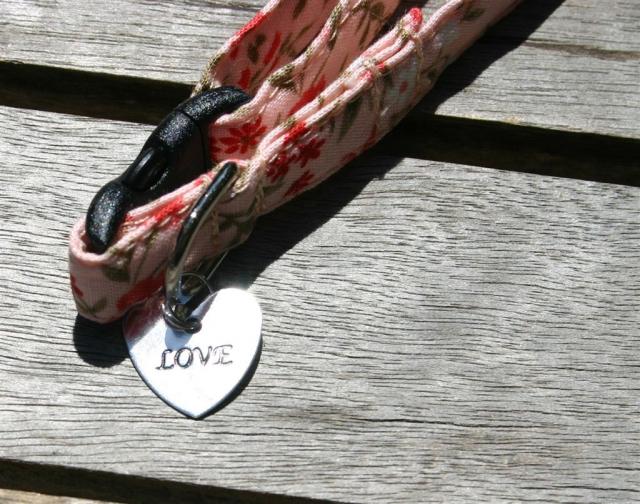Kitty Collars - "Love" Charm closeup